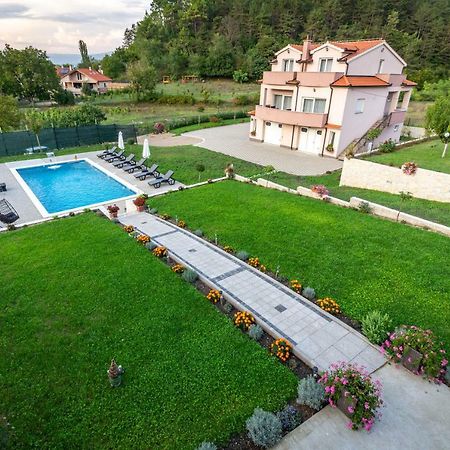 Green Paradise Estate Trilj Ngoại thất bức ảnh