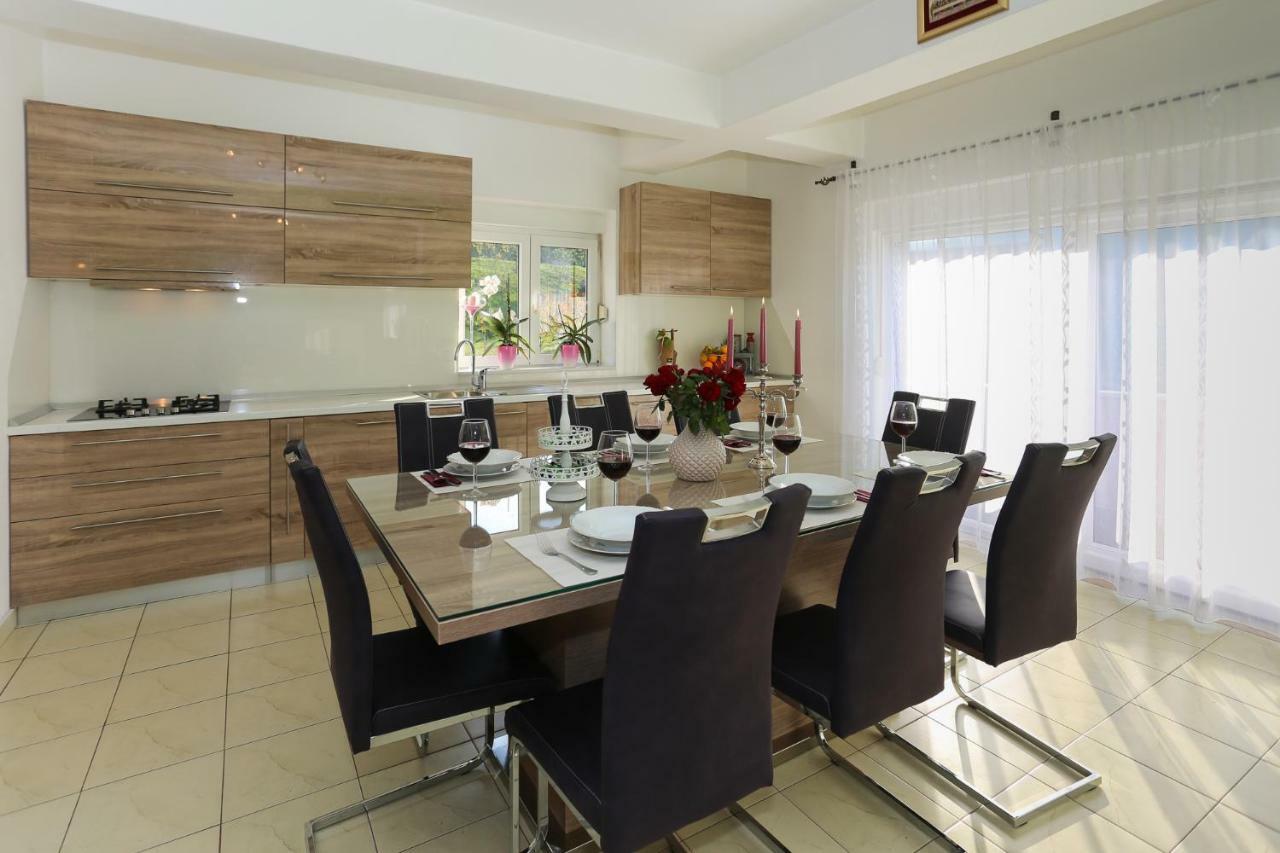 Green Paradise Estate Trilj Ngoại thất bức ảnh